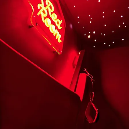 Apartament Redroomx Loveroom