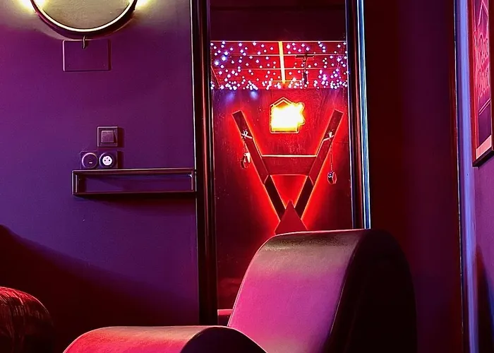 Redroomx Loveroom Appartement Llupia